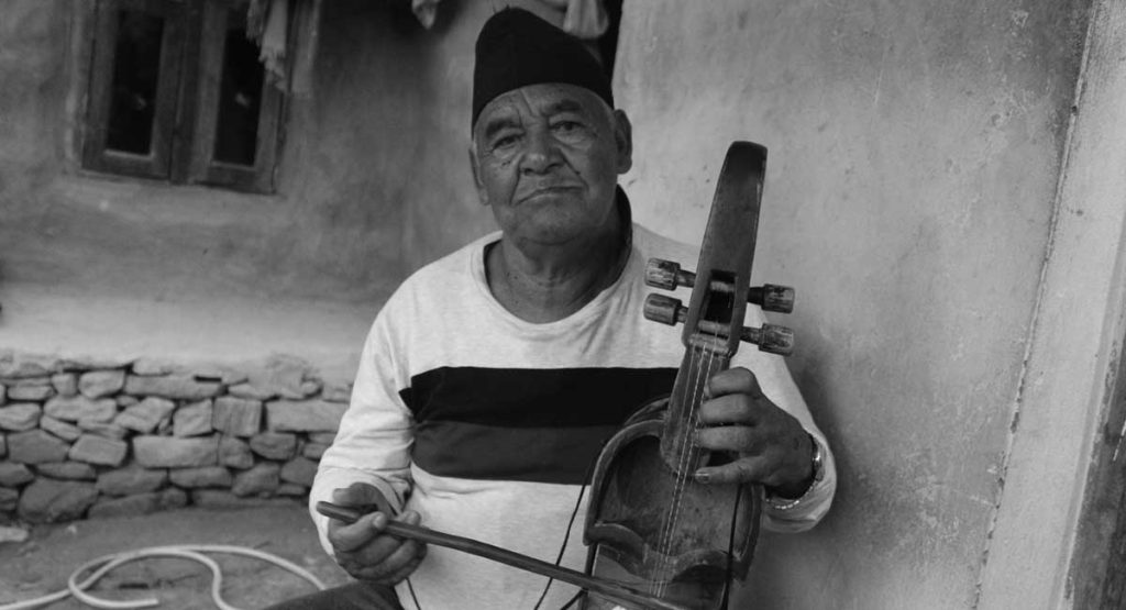 अस्ताए गोरखाका कर्खा गायक लालबहादुर गन्धर्व