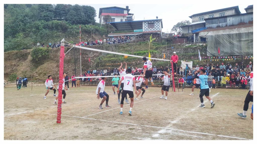 माछापुच्छ्रे गाउँपालिका अध्यक्ष कप भलिबल प्रतियोगितामा बिहीबार पाँच खेल सम्पन्न