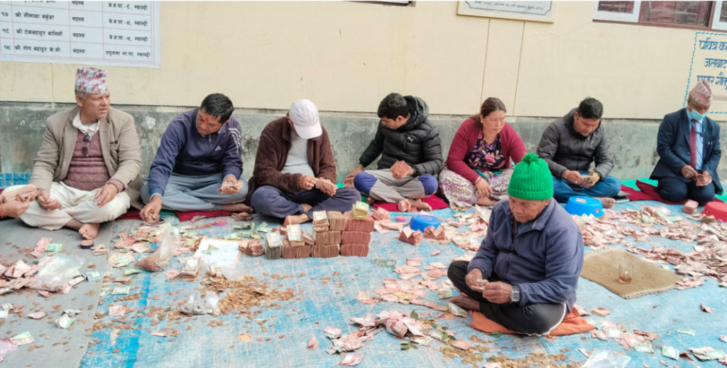 गलेश्वर शिवालय मन्दिरमा चार लाखभन्दा बढी भेटी सङ्कलन