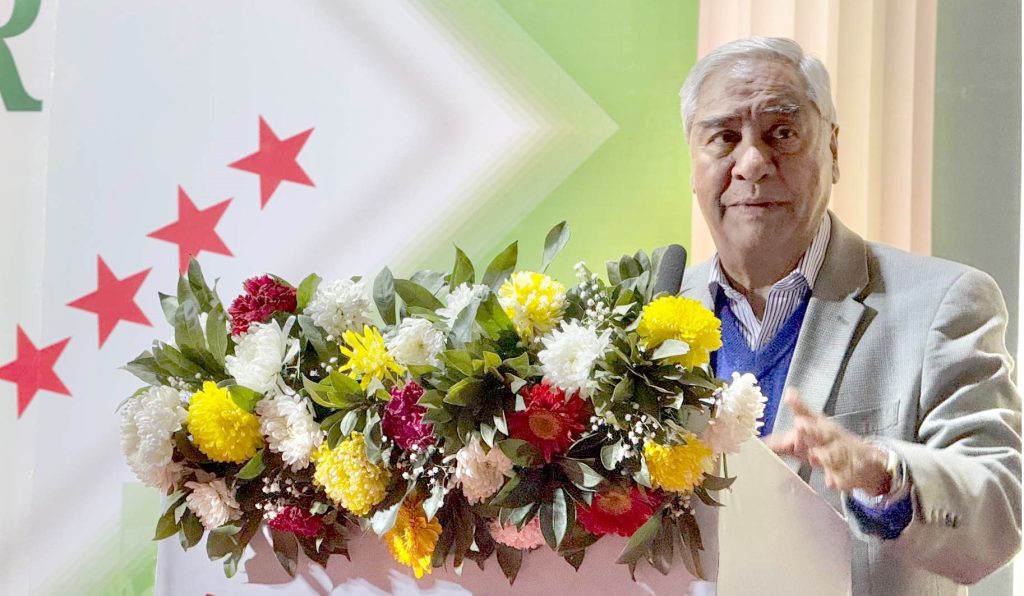 पोखराबाट पहिले जस्तो हिउँ नदेखिएकोमा देउवाको चिन्ता