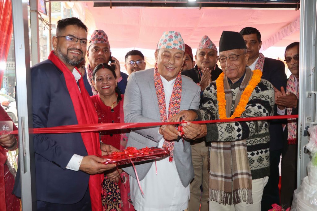 आर्थिक मन्दीका बीचपनि बिजीएन ग्रुप द्वारा  बिजीएन किचेन एण्ड इलेक्ट्रोनीक्सको नयाँ आउटलेट