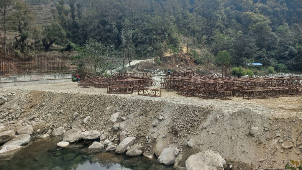 नौ वर्षसम्म बित्दा पनि बनेन कास्की र पर्वत जोड्ने मोटरेबल पुल