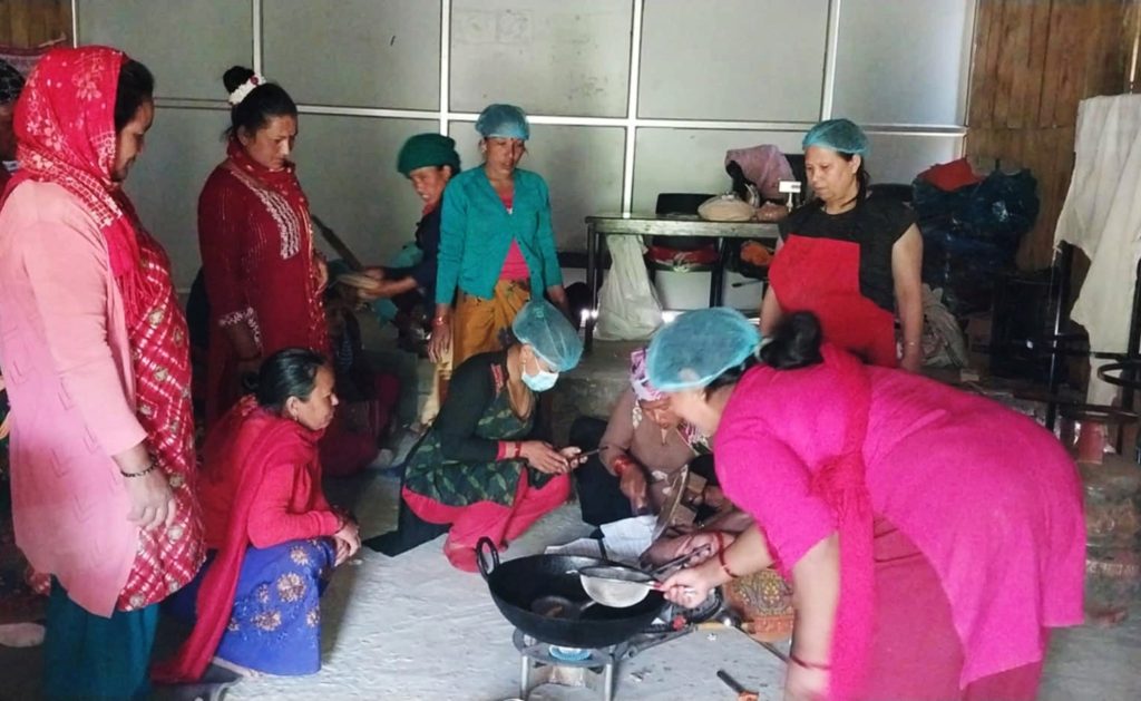 सिस्नो र गुन्द्रुक ‘ब्राण्डिङ’ गर्दै बागलुङका महिला