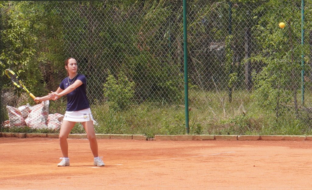 आरुषी र गृष्मा मनुश्री भिग्नाजित राष्ट्रिय जुनियर टेनिस प्रतियोगिताको फाइनलमा