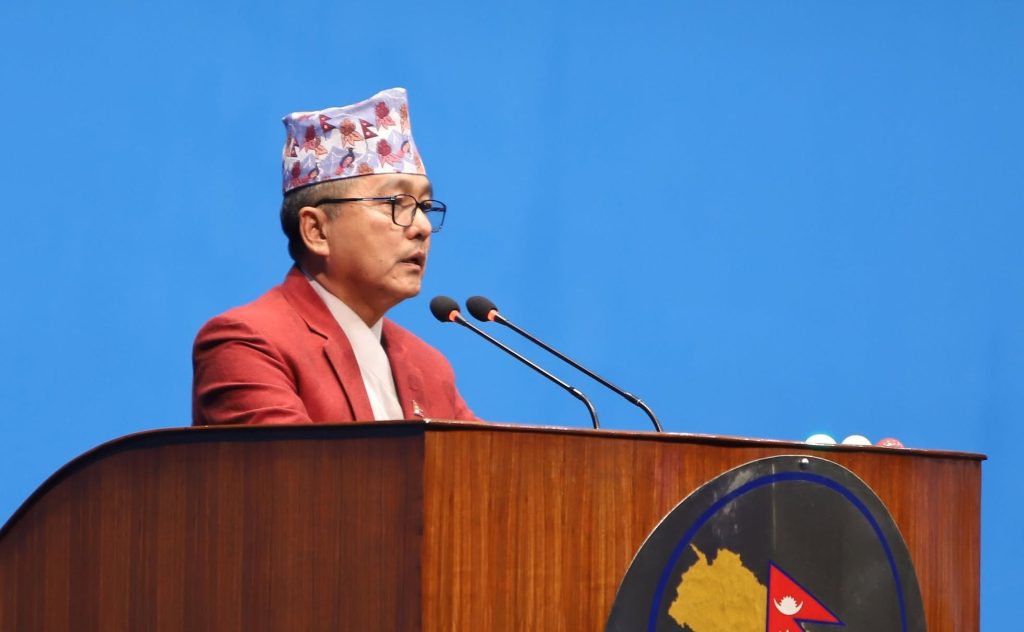 कांग्रेस नेताका छोराले भाटभटेनीको रक्सी लुटे : राजेन्द्र लिङ्देन