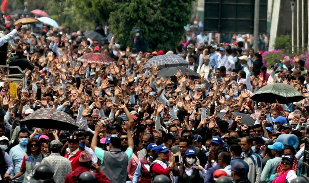 पूरा भएन शिक्षकको माग, १२ दिनदेखि आन्दोलनमै शिक्षकहरु