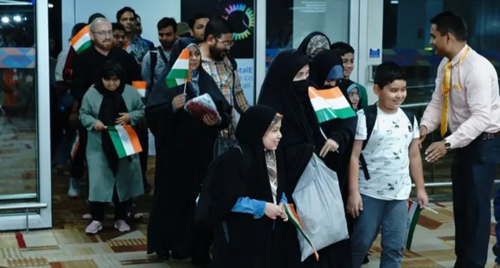 भारतले ३ नेपालीलाई इरानबाट उद्धार गरेर दिल्ली ल्याइदियो