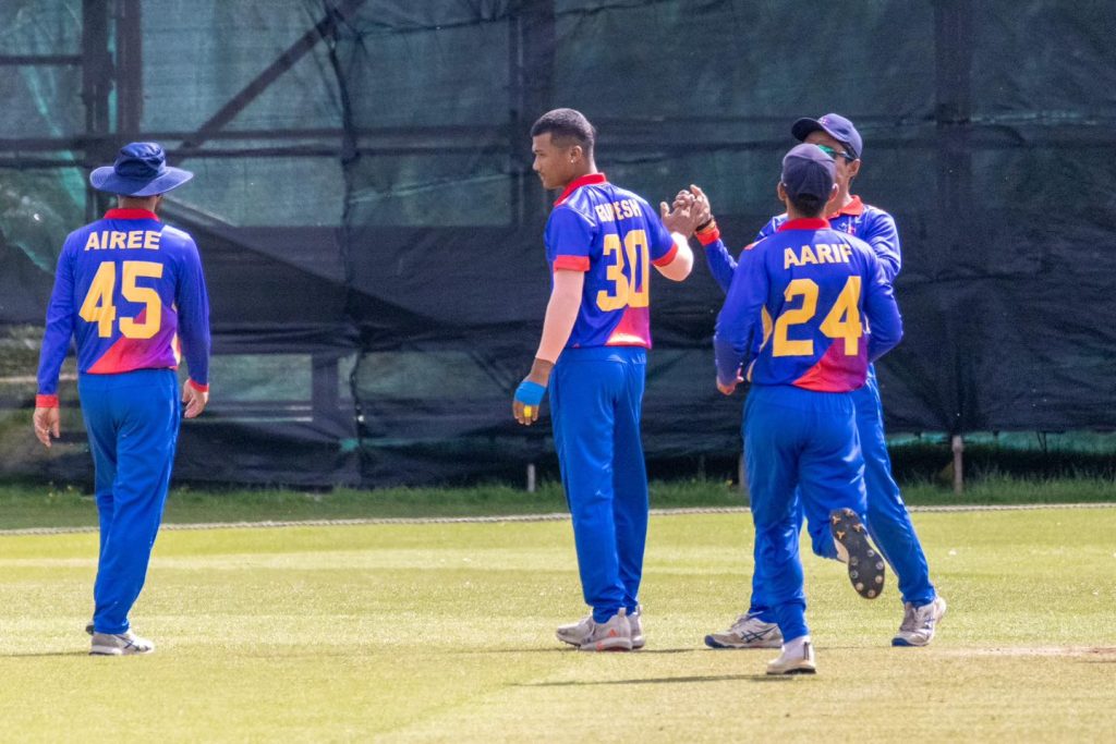 स्क्टल्याण्डले दियो नेपाललाई १९४ रनको लक्ष्य