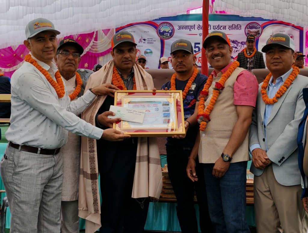 अन्नपूर्ण पर्यटन पत्रकारिता पुरस्कार रोहितराज पराजुलीलाई प्रदान