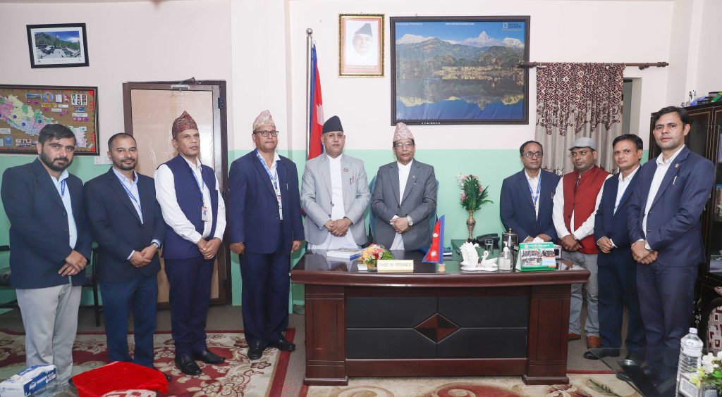 मुस्लिम आयोगद्वारा गण्डकी प्रदेश प्रमुख भट्टसमक्ष वार्षिक प्रतिवेदन पेश