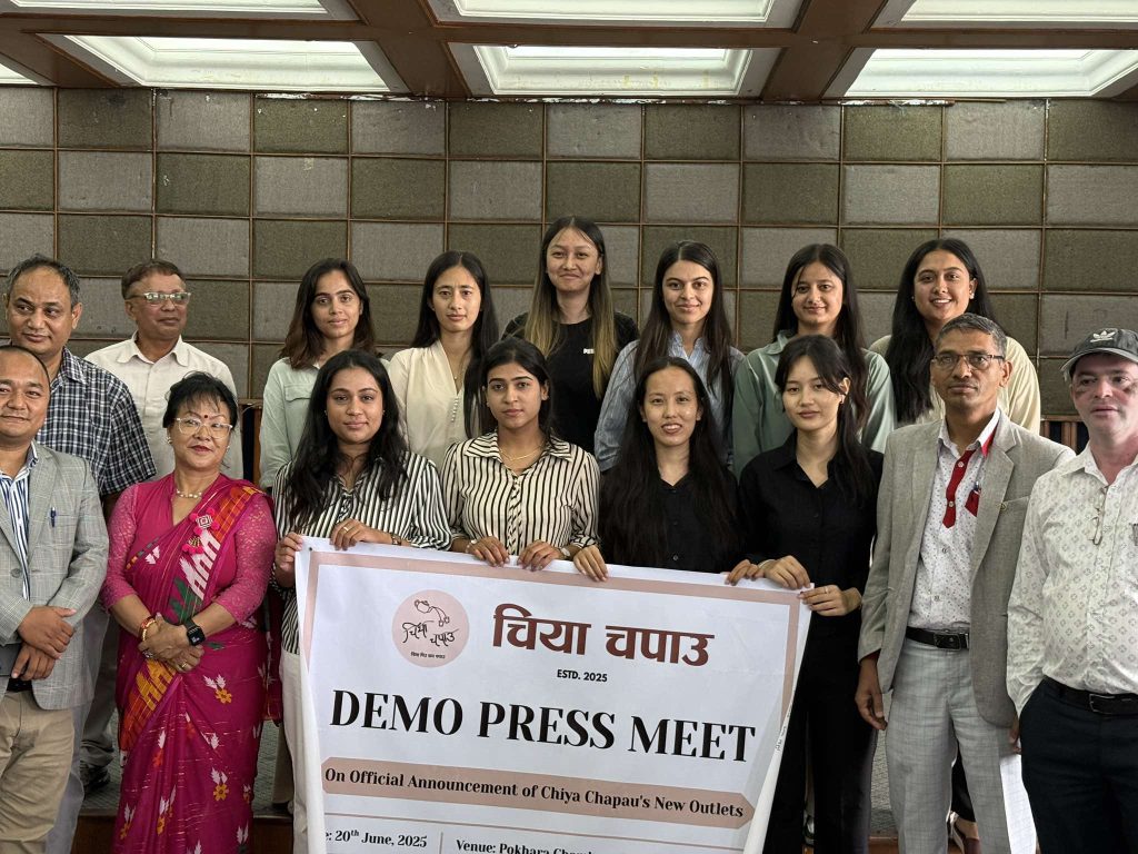 पोखरा कलेज अफ म्यानेजमेन्टमा नमुना पत्रकार सम्मेलन