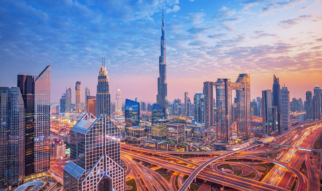 यूएईले नेपालीका लागि रोक लगाएको श्रम तथा भिजिट भिसा खुल्यो, पुलिस रिपोर्ट अनिवार्य