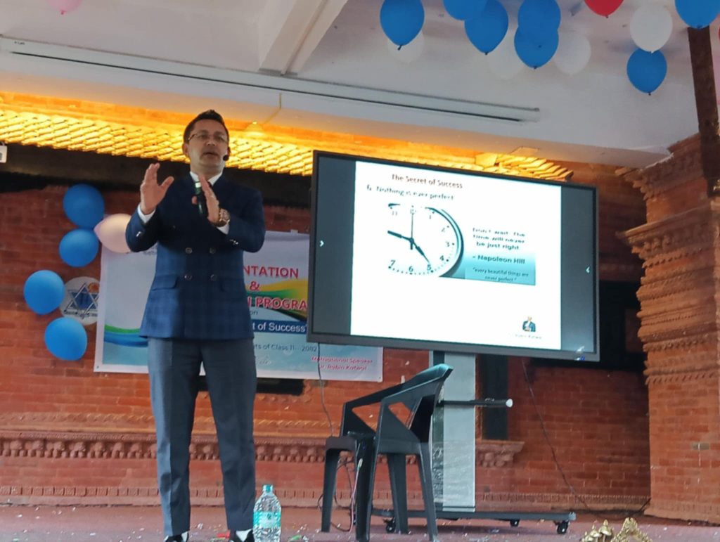 कुमुदिनीका विद्यार्थीलाई उत्प्रेरित गर्दै डा. कटवालले सुनाए सफलताका रहस्यहरु