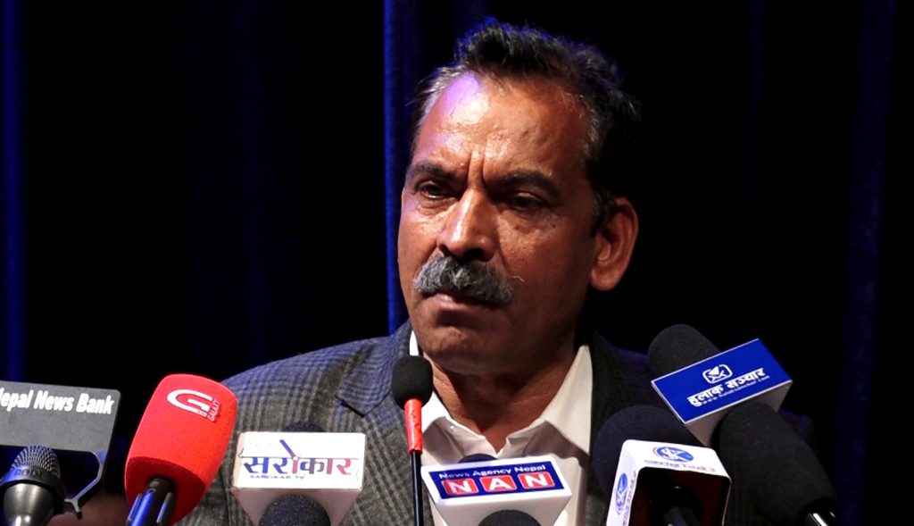 नेकपा बहुमतका दुई नेता पार्टीबाट निष्कासित