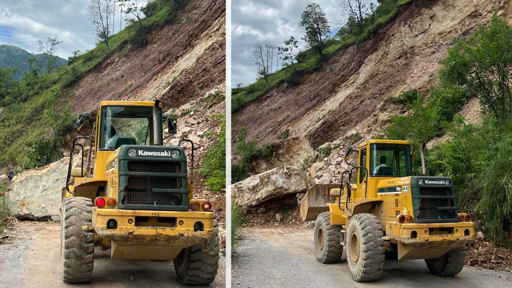 बागलुङको काउछेमा सुख्खा पहिरो, मध्य पहाडी लोकमार्ग अवरुद्ध