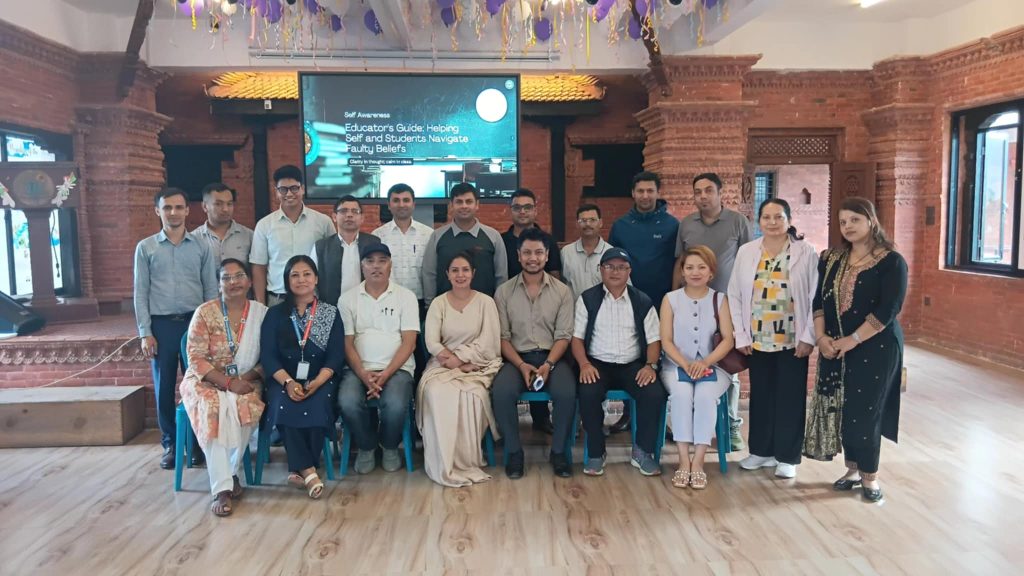 कुमुदिनी होम्समा अभिभावक शिक्षक अभिमुखिकरण