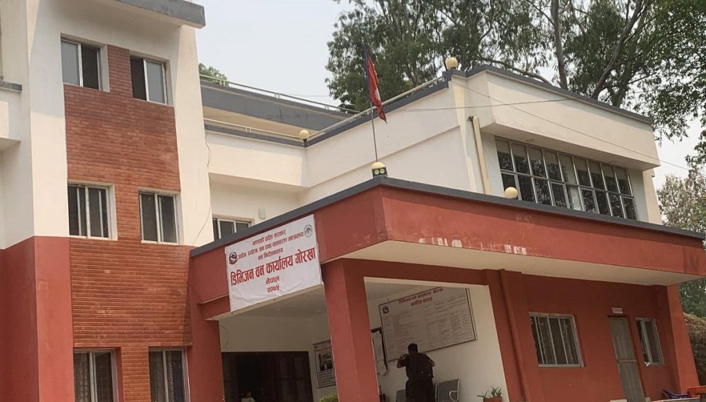 गोरखामा जडीबुटीबाट २० लाख राजस्व सङ्कलन