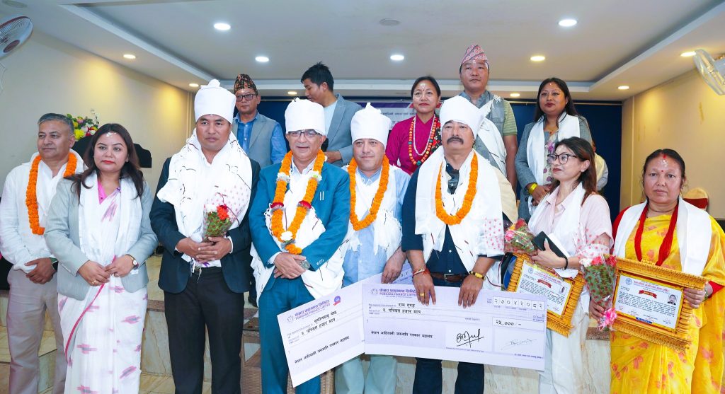 कञ्चन पत्रकारिता पुरस्कारबाट पत्रकार गुरुङ र श्रेष्ठ सम्मानित