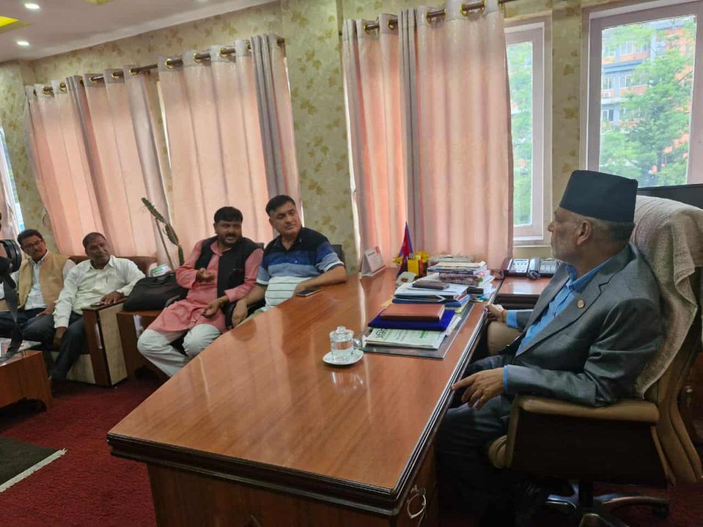 सरकार र उखु किसानबिच वार्ता सुरु