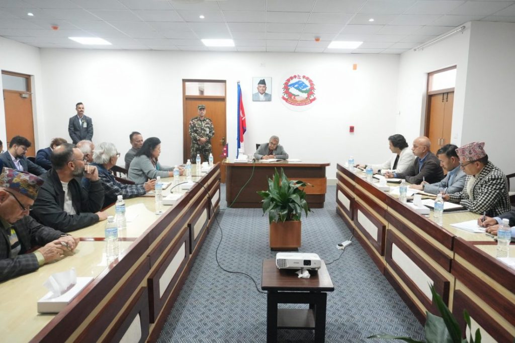 सरकार र दलहरूबीच विश्वासको वातावरण बनाइदिन नागरिक समाजलाई प्रधानमन्त्रीको आग्रह