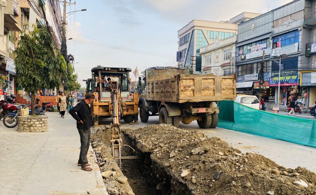 पोखरामा तार भूमिगत गर्ने काम ६० प्रतिशत सम्पन्न
