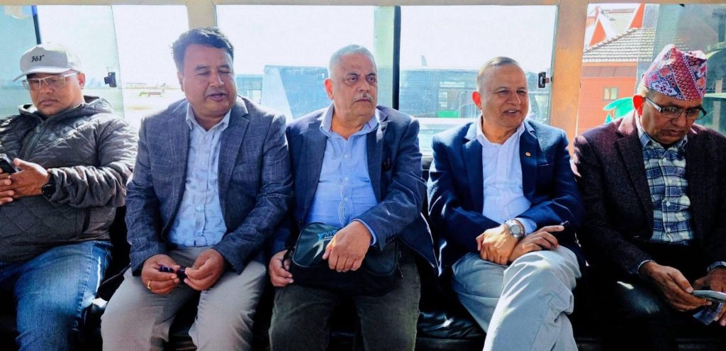 सिमरा हिँडेका एमाले नेताहरू एयरपोर्टबाटै फर्किए