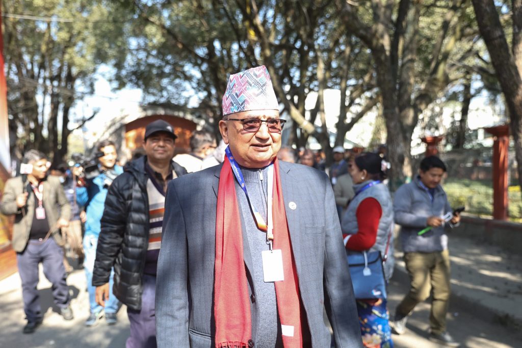 अध्यक्षमा ईश्वर पोखरेल र उपाध्यक्षमा गोकर्ण विष्टले दर्ता गराए उम्मेदवारी