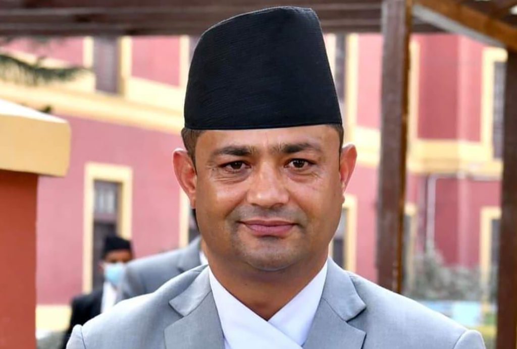 एमाले महाधिवेशन भाँड्न सरकारले षड्यन्त्र गर्दैछ : पदम गिरी