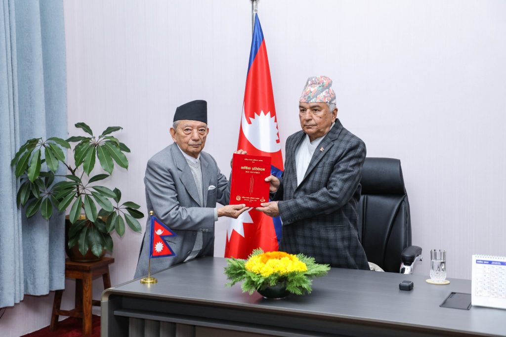 राष्ट्रपति पौडेलसमक्ष मानवअधिकार आयोगको वार्षिक प्रतिवेदन पेस