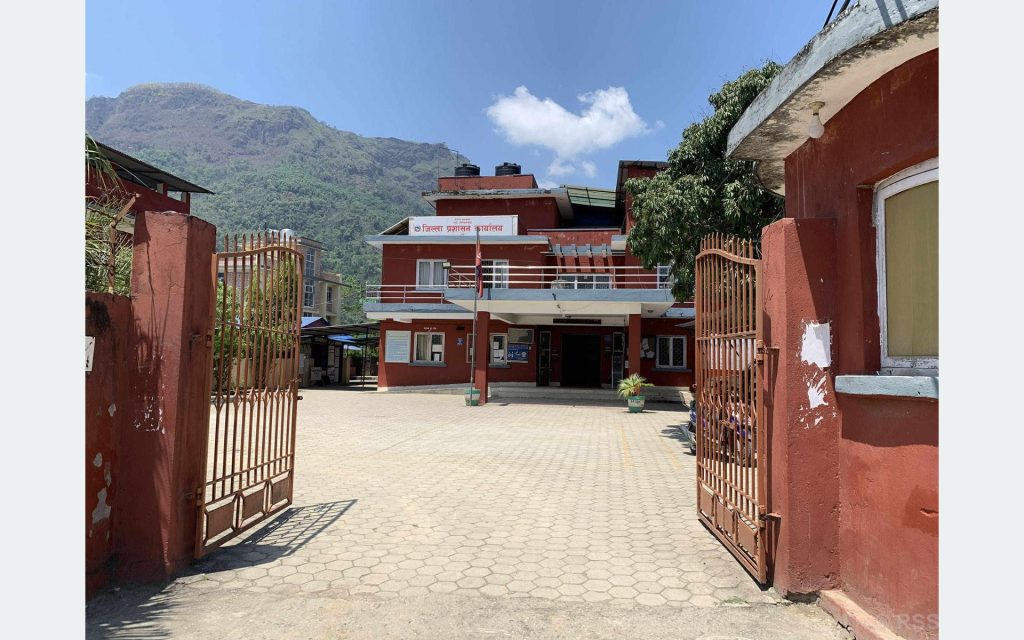 तनहुँमा तीन महिनामा एक करोड राजस्व सङ्कलन, ४३४ गुनासा फछ्र्यौट