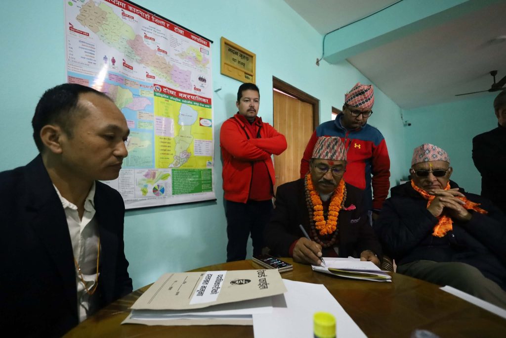 काठमाडौं–५ मा कमल थापाले गरे उम्मेदवारी दर्ता