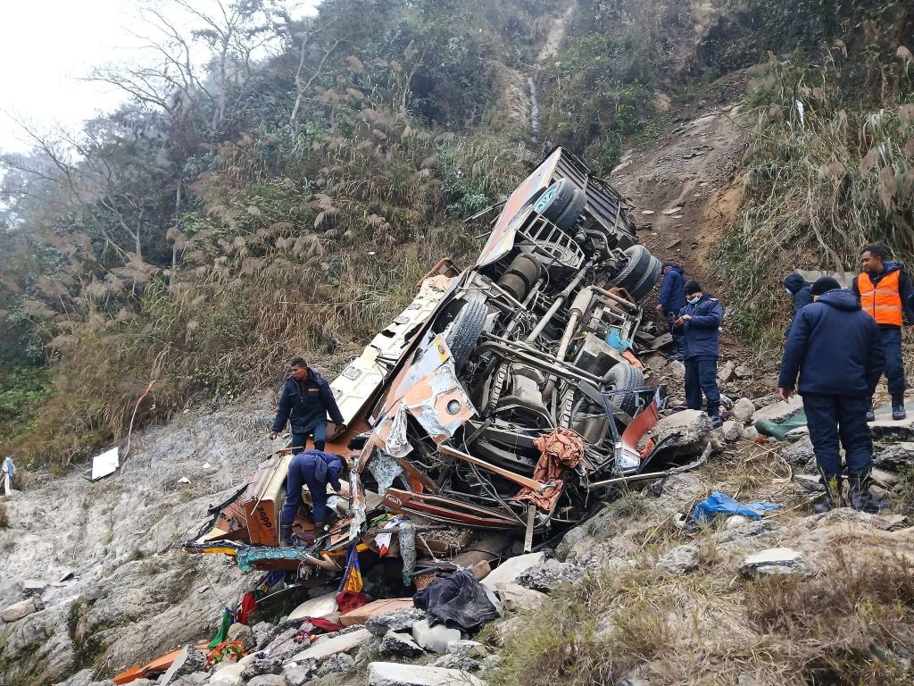 धादिङ बस दुर्घटना छानबिन कार्यदलको संयोजकमा सहसचिव तिवारी