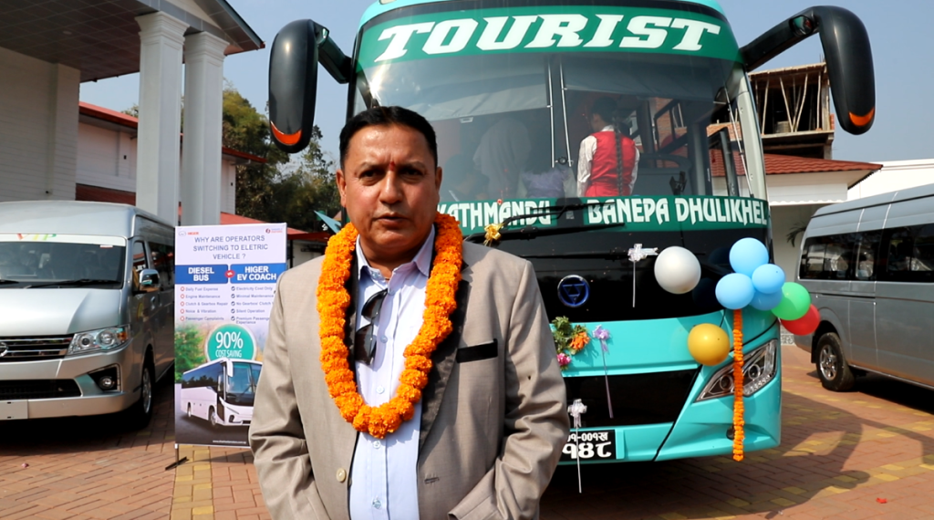 पोखरा जगदम्बा ट्राभल्सले सुरु गर्यो पोखरादेखि धुलिखेलसम्म ईभी लक्जरी बस सेवा