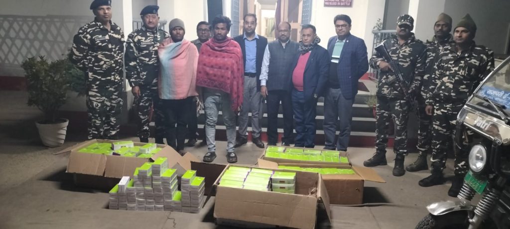 नेपालतर्फ ल्याउँदै गरेको डेढ लाख लागु औषधको ट्याब्लेटसहित दुई जना पक्राउ