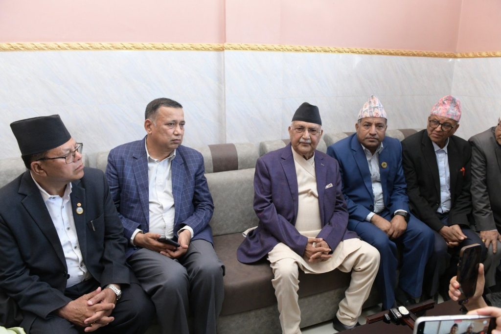 कुनै पनि बहानामा चुनाव रोक्नु हुँदैन : केपी ओली