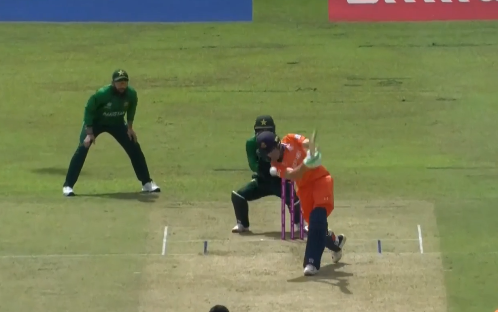 उद्घाटन खेलमा नेरल्याण्ड्सले पाकिस्तानलाई दियो १४८ रनको लक्ष्य