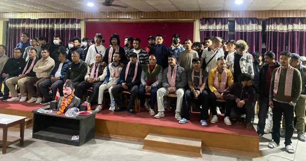 तनहुँ–१ मा स्वतन्त्र उम्मेदवार लौडारी कांग्रेस प्रवेश