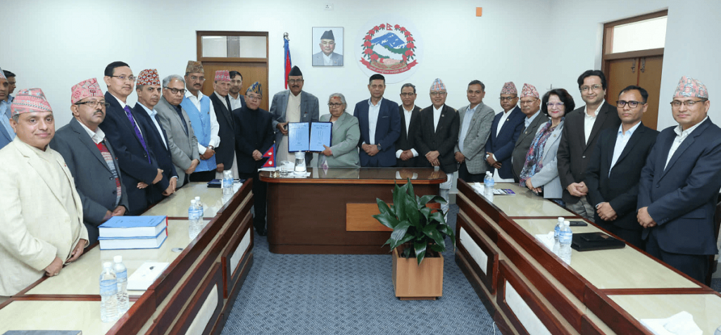 जेनजी आन्दोलनको प्रतिवेदन कार्की आयोगले प्रधानमन्त्रीलाई बुझायो