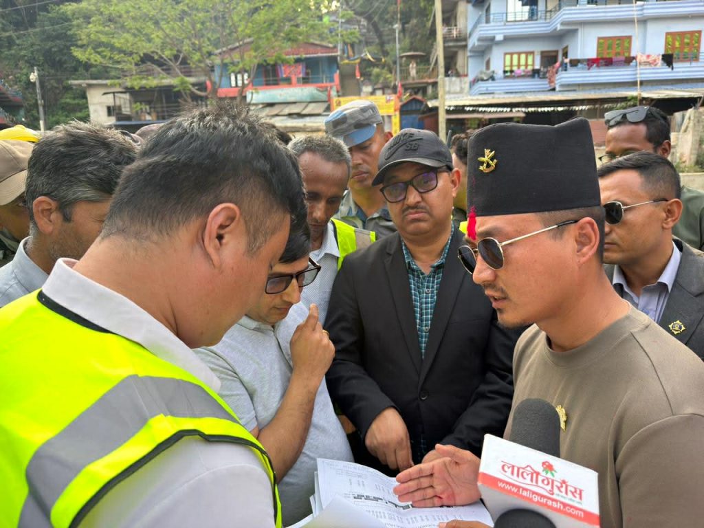 नारायणगढ–बुटवल सडक निर्माणको ढिलाईप्रति गृहमन्त्रीको असन्तुष्टि, समयमै पूरा गर्न चिनियाँ कम्पनीको ध्यानाकर्षण