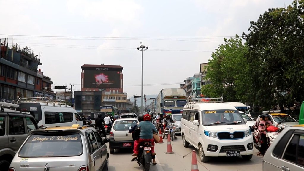 माग सुनुवाई नभएको भन्दै गण्डकीमा व्यवसायीले बढाए गाडीभाडा