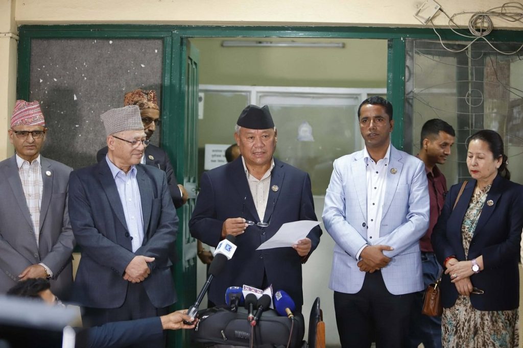 अध्यादेश फिर्ता लिएर तत्काल संसद्को अधिवेशन बोलाउन विपक्षी दलको आग्रह