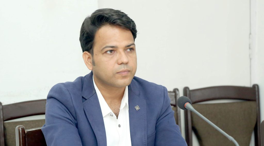 सांसदहरूलाई स्वकीय सचिव आवश्यक छ : रास्वपा सांसद आचार्य