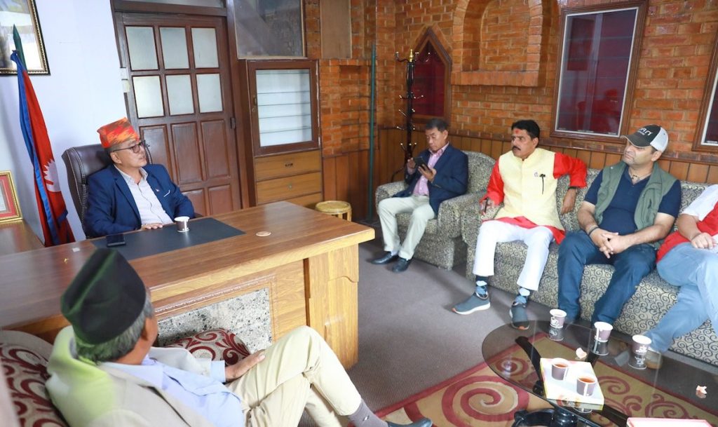 राप्रपा ३६औँ वर्षमा प्रवेश : स्थापना दिवसको अवसरमा झन्डोत्तोलन