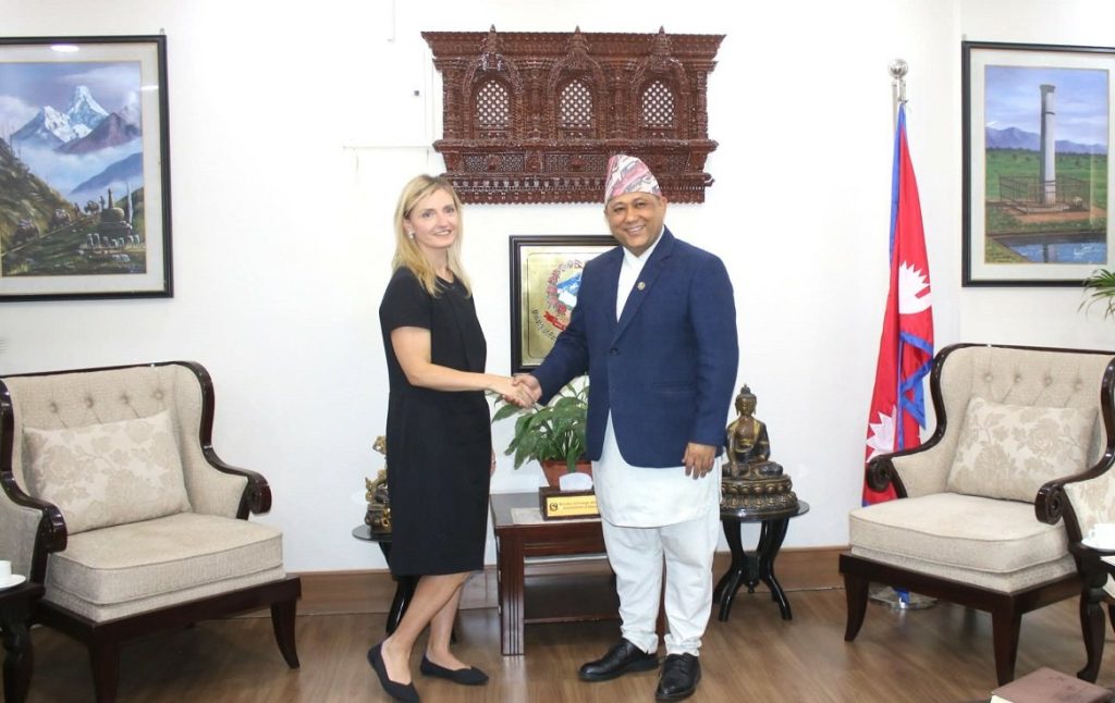 अमेरिकी उपविदेशमन्त्री सारा र परराष्ट्रमन्त्री खनालबिच भेटवार्ता