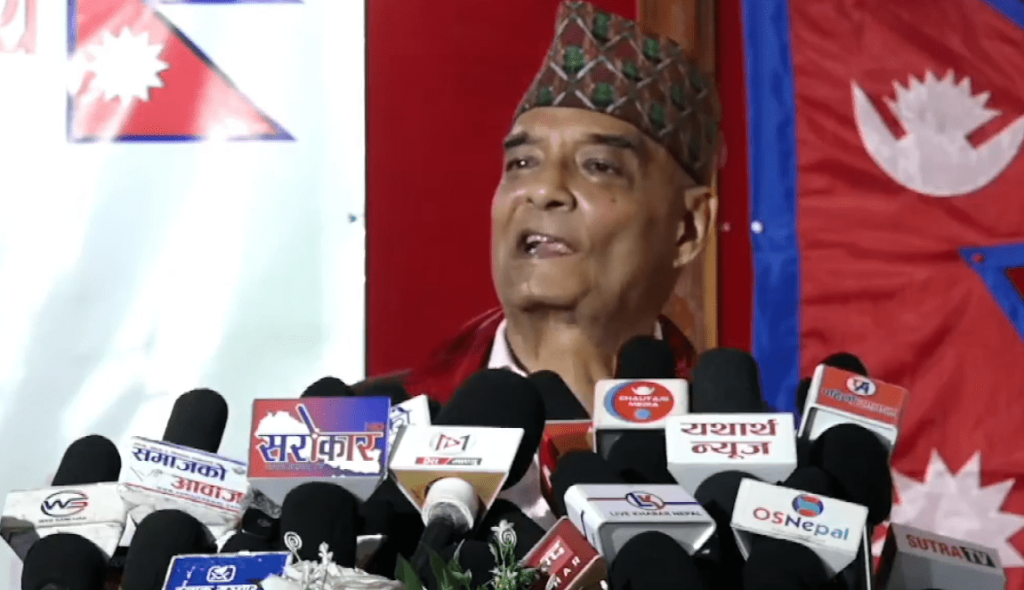 राप्रपाको देखाउने र चपाउने दाँत फरक छ : धवलशमशेर राणा