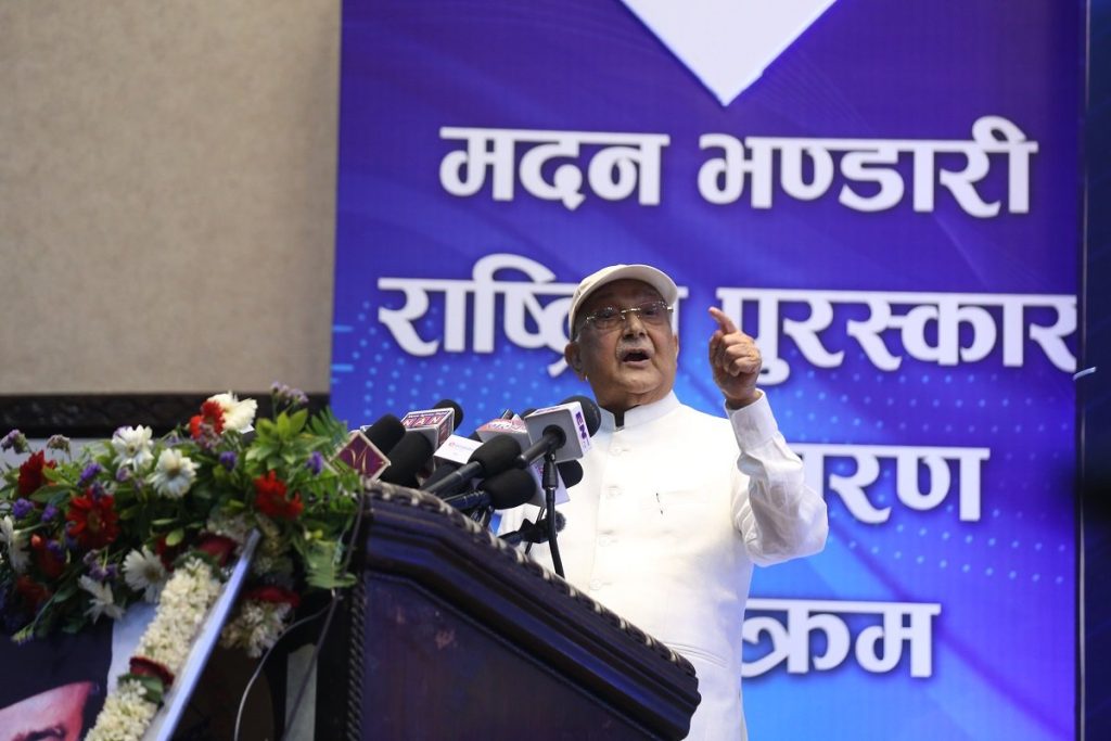 अहिलेको मुख्य आवश्यकता प्रतिगमनलाई परास्त गर्नु हो : ओली