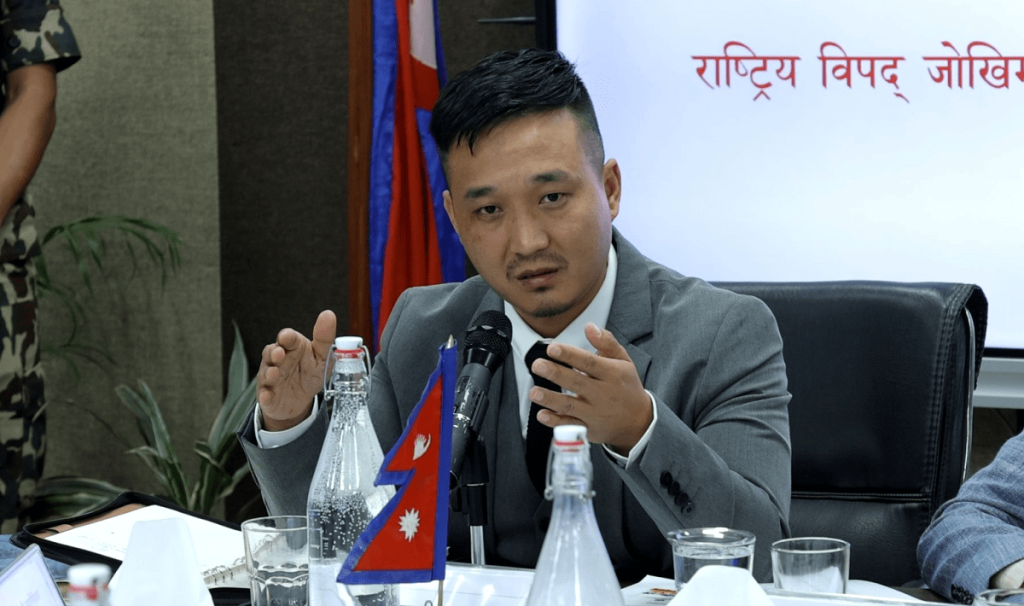 हेलिकप्टरको दुरुपयोग रोक्न गृहमन्त्रीको निर्देशन