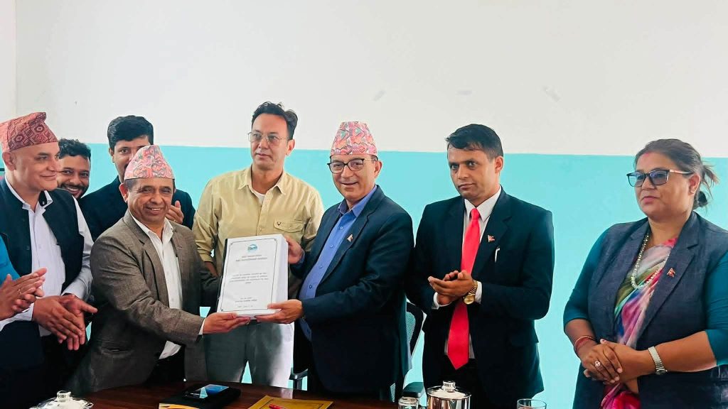 पोखरा बसपार्कका सुकुमबासीहरुको पहिचान गर्न गठित समितिले बुझायो प्रतिवेदन : २३३ परिवारको अन्यत्र पनि भेटियो जग्गा
