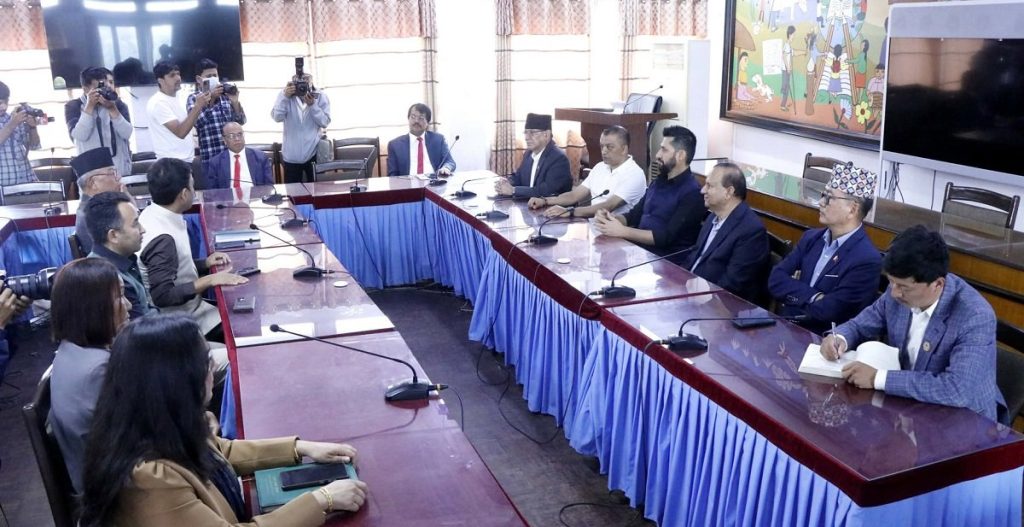 सिंहदरबारमा सुरु भयो सर्वदलीय बैठक
