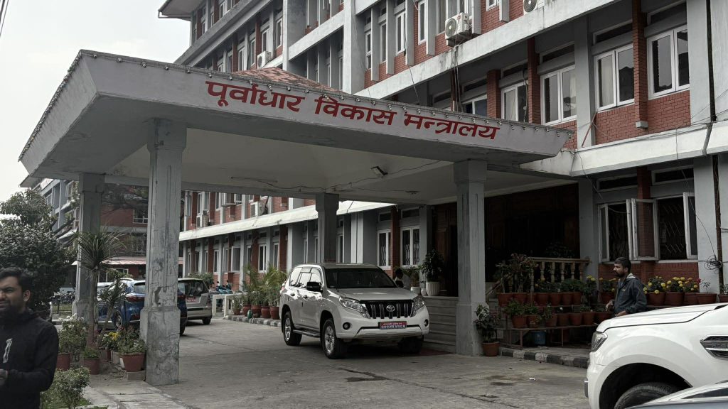 ४४ निर्माण कम्पनीको लाइसेन्स खारेज